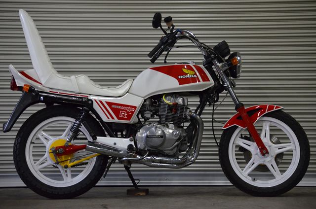 CB250NスーパーホークＲ外装